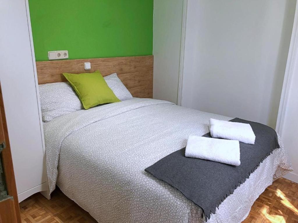 Apartamentos Barcelona 12 Madrid Eksteriør billede