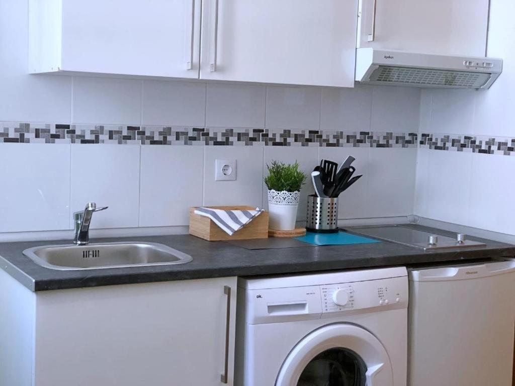 Apartamentos Barcelona 12 Madrid Eksteriør billede